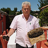 Gilbert Hugou, fournisseur en truffes et écrevisses vivantes des grands chefs