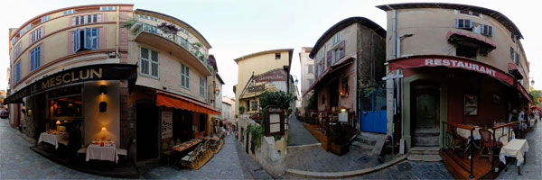 le quartier du Suquet à Cannes