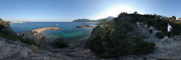 Une belle ballade le long de la mer entre les deux ports de Mandelieu - La Napoule