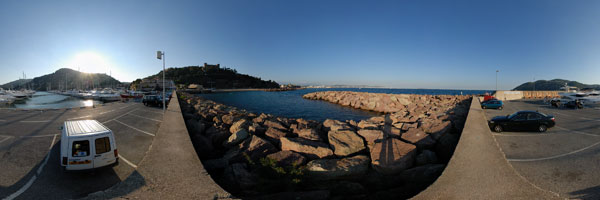 Une belle ballade le long de la mer entre les deux ports de Mandelieu - La Napoule