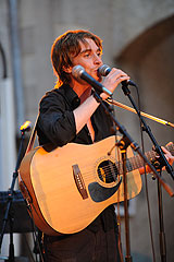 Ben Mazue à Biot pour la fête de la musique 2008